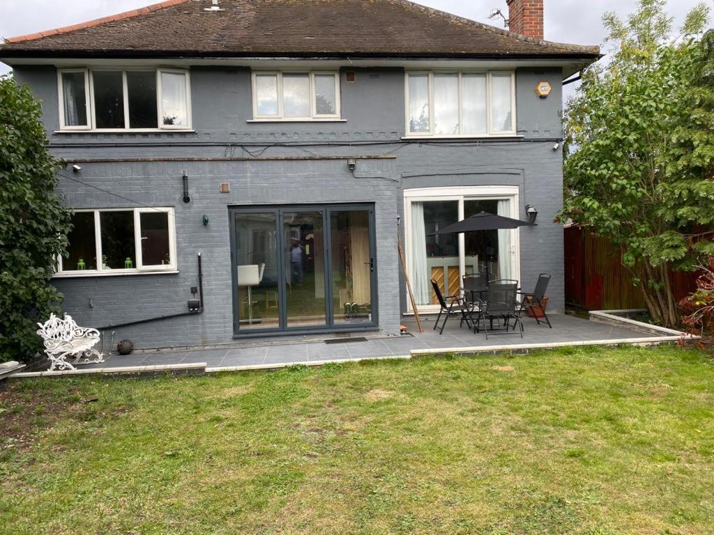 نيو مالدن Large Family Home Near Richmond Park المظهر الخارجي الصورة
